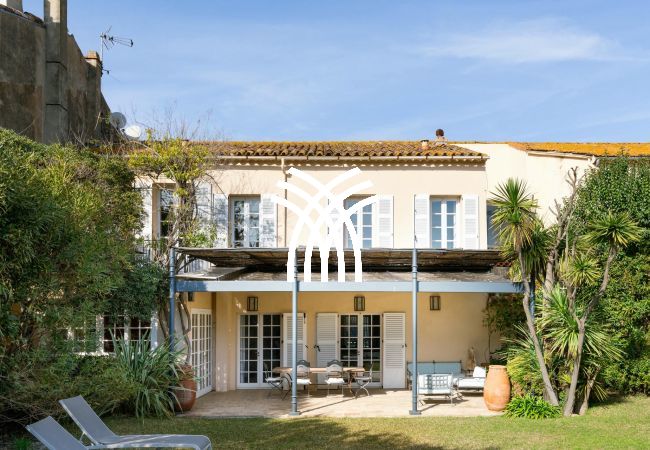 Villa à Saint-Tropez - Janezia