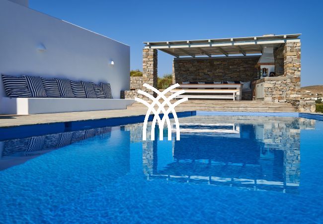 Villa à Naousa - Okyalos