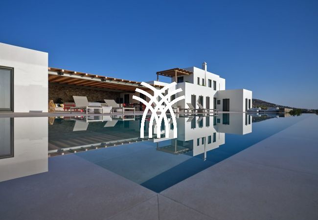 Villa à Paros - Aperanti
