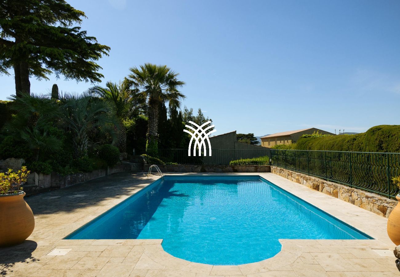 Villa à Saint-Tropez - Hirondelles