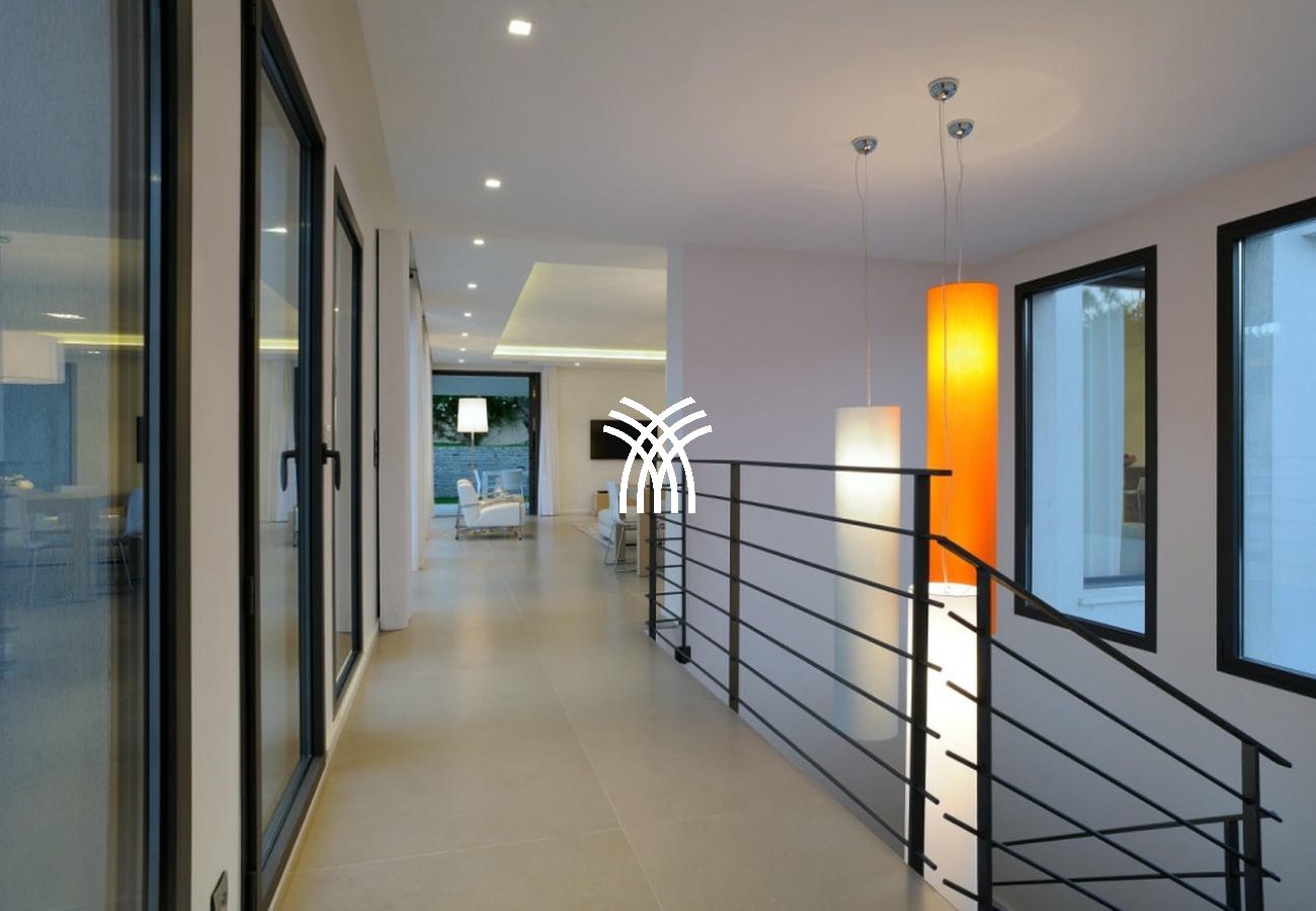 Villa à Saint-Tropez - Lyra