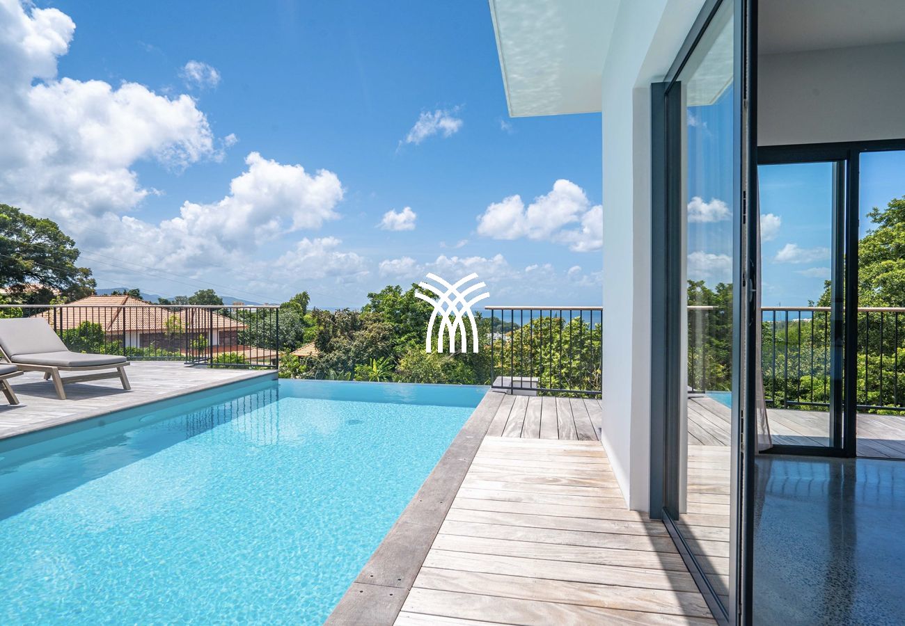 Villa à Schoelcher - Luzea *****