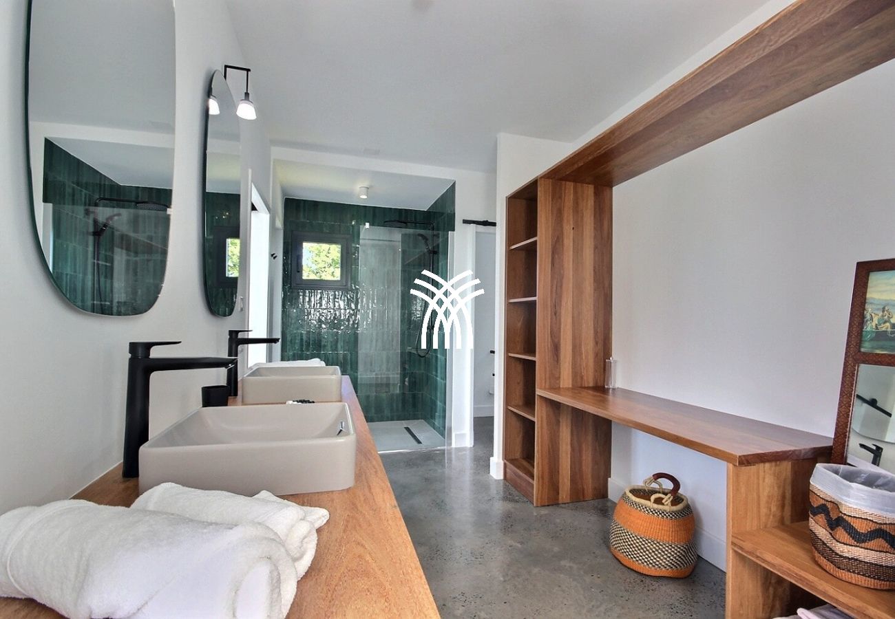 Villa à Schoelcher - Luzea *****