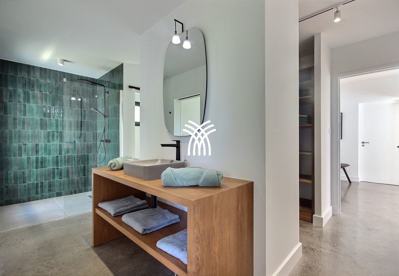 Villa à Schoelcher - Luzea *****