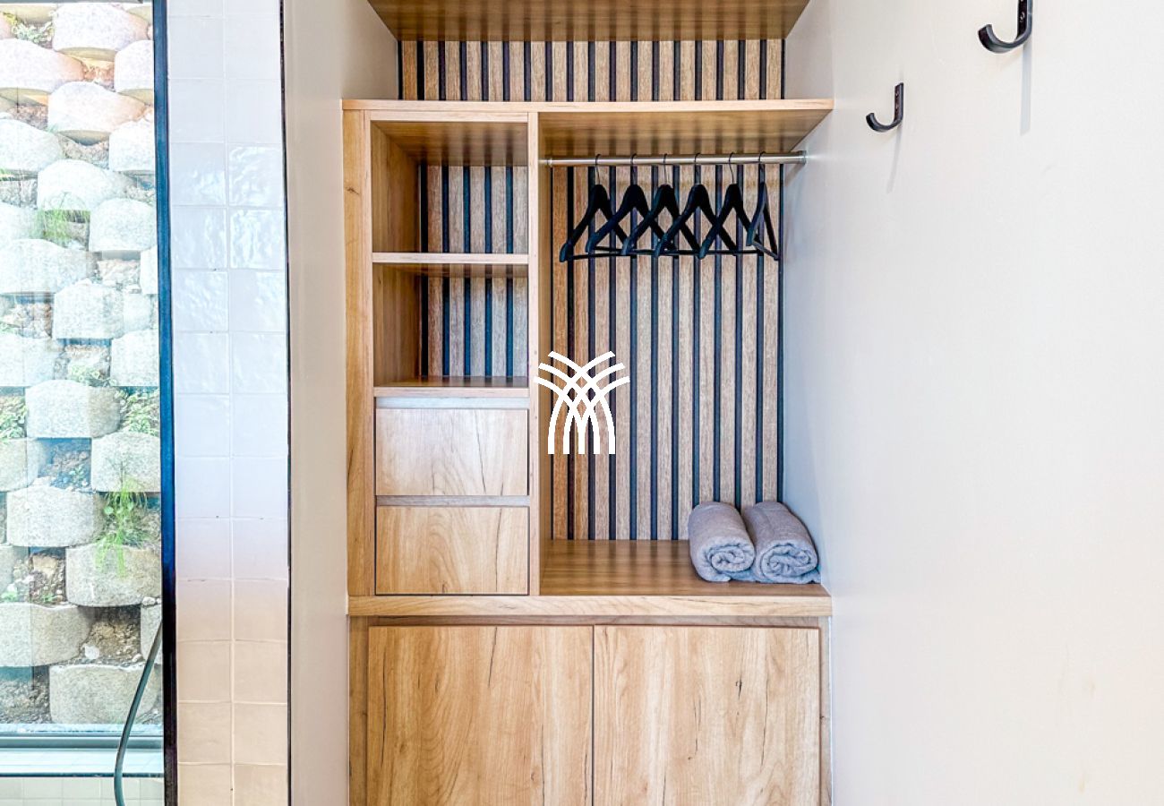 Villa à Les Saintes - Baya ****