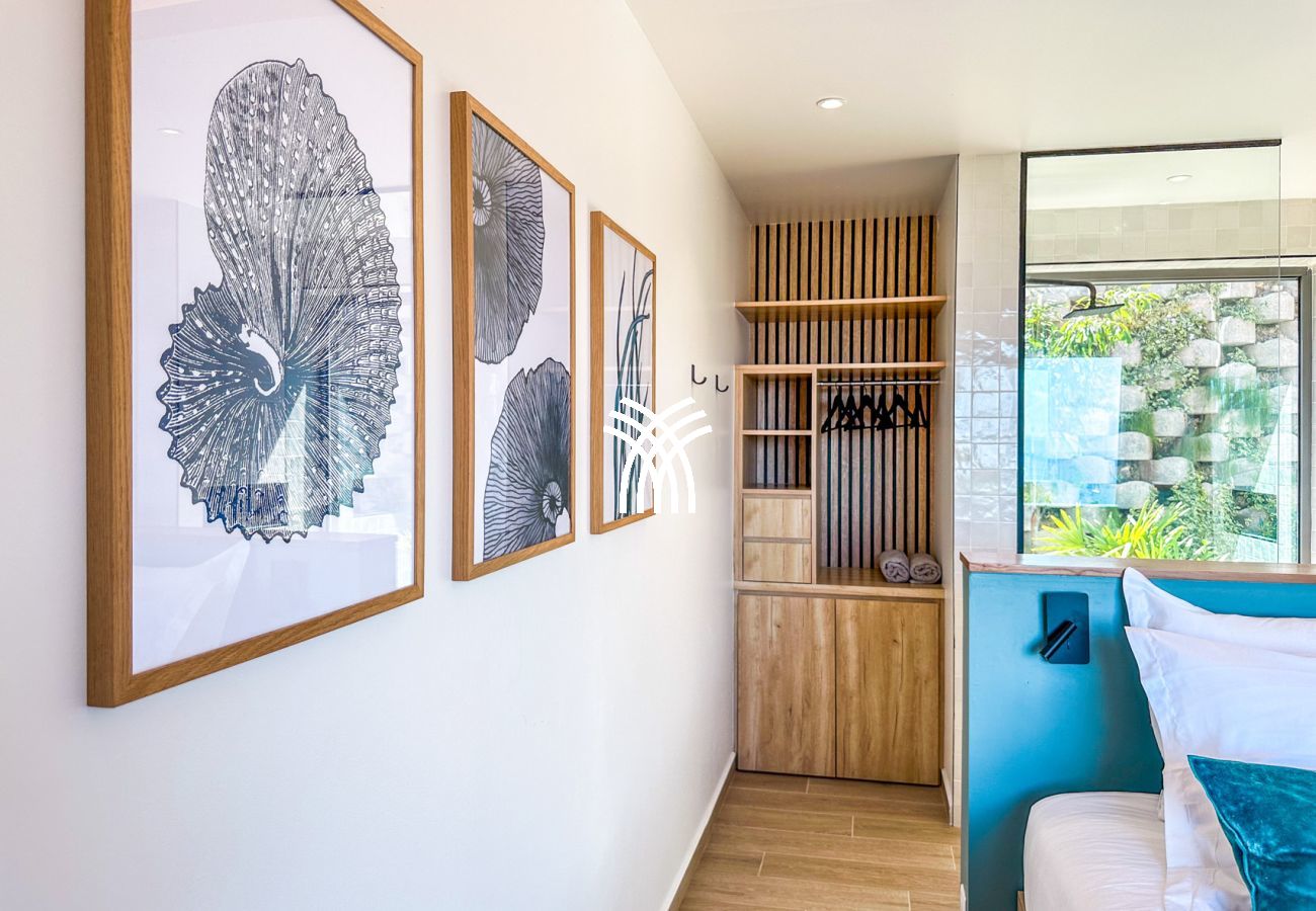 Villa à Les Saintes - Baya ****