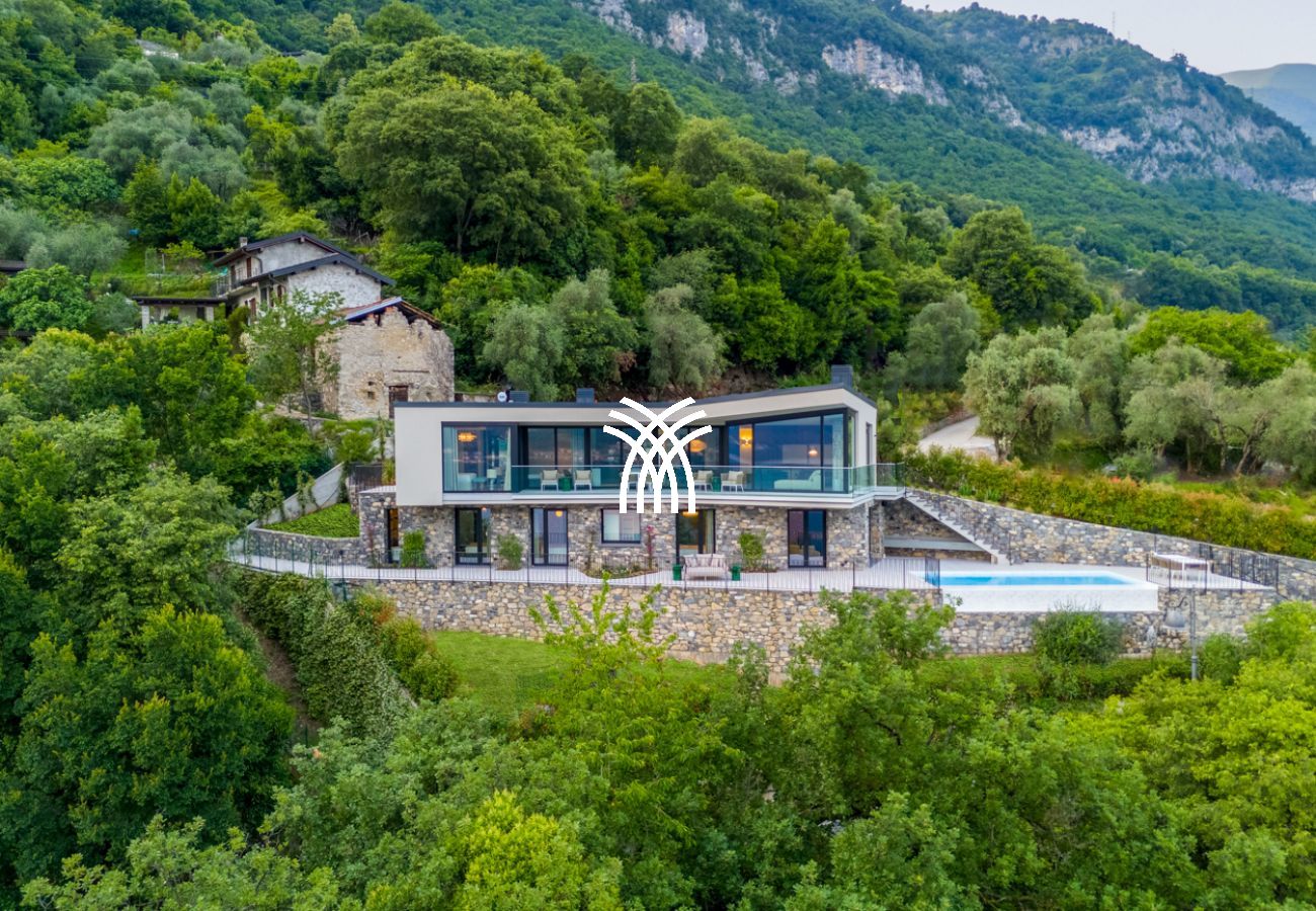 Villa à Sala Comacina - Gabi