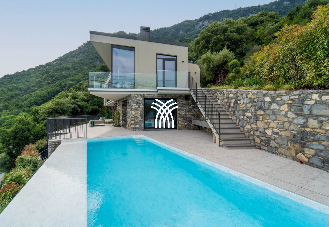 Villa à Sala Comacina - Gabi