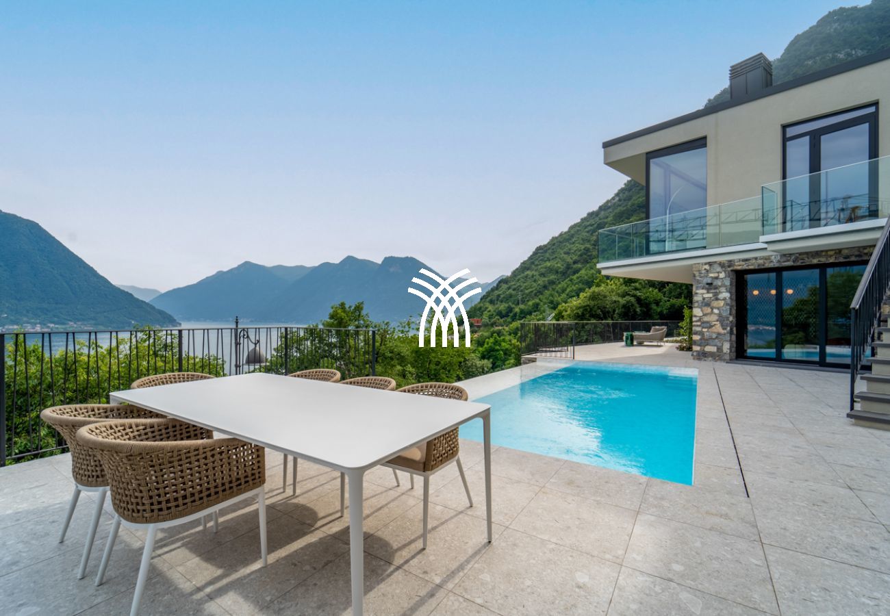 Villa à Sala Comacina - Gabi