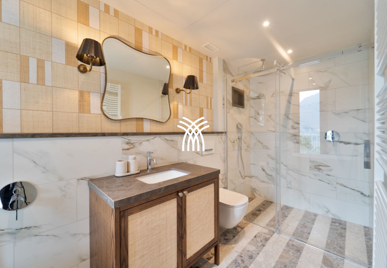 Villa à Sala Comacina - Gabi