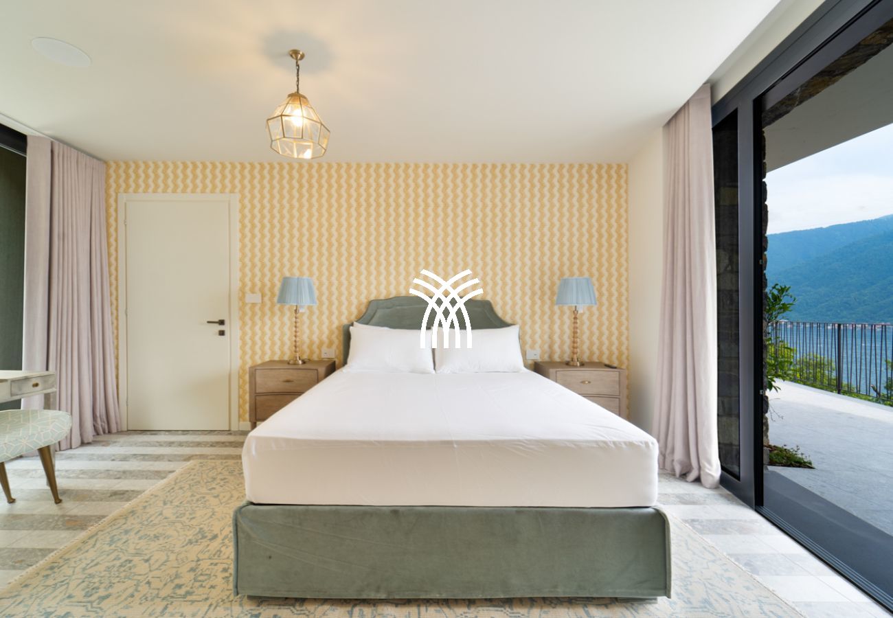 Villa à Sala Comacina - Gabi