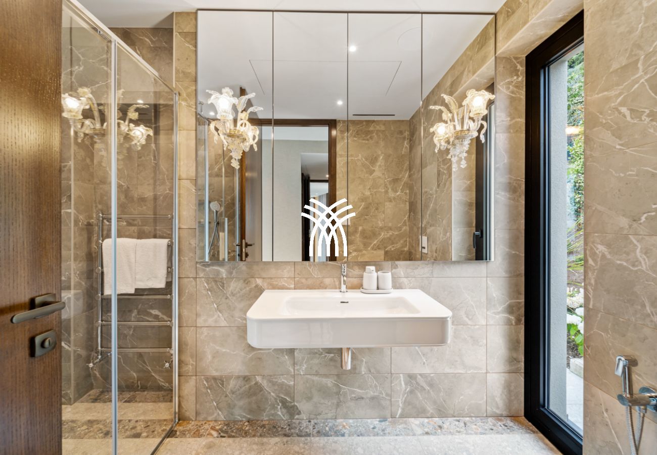 Villa à Sala Comacina - Gabi