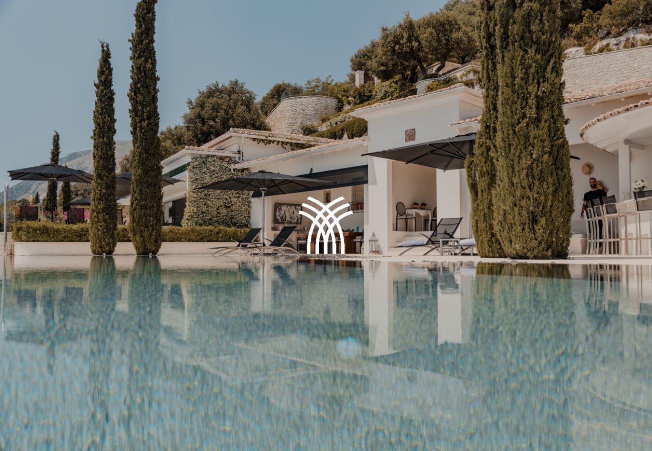 Villa à Nissaki - The Edge