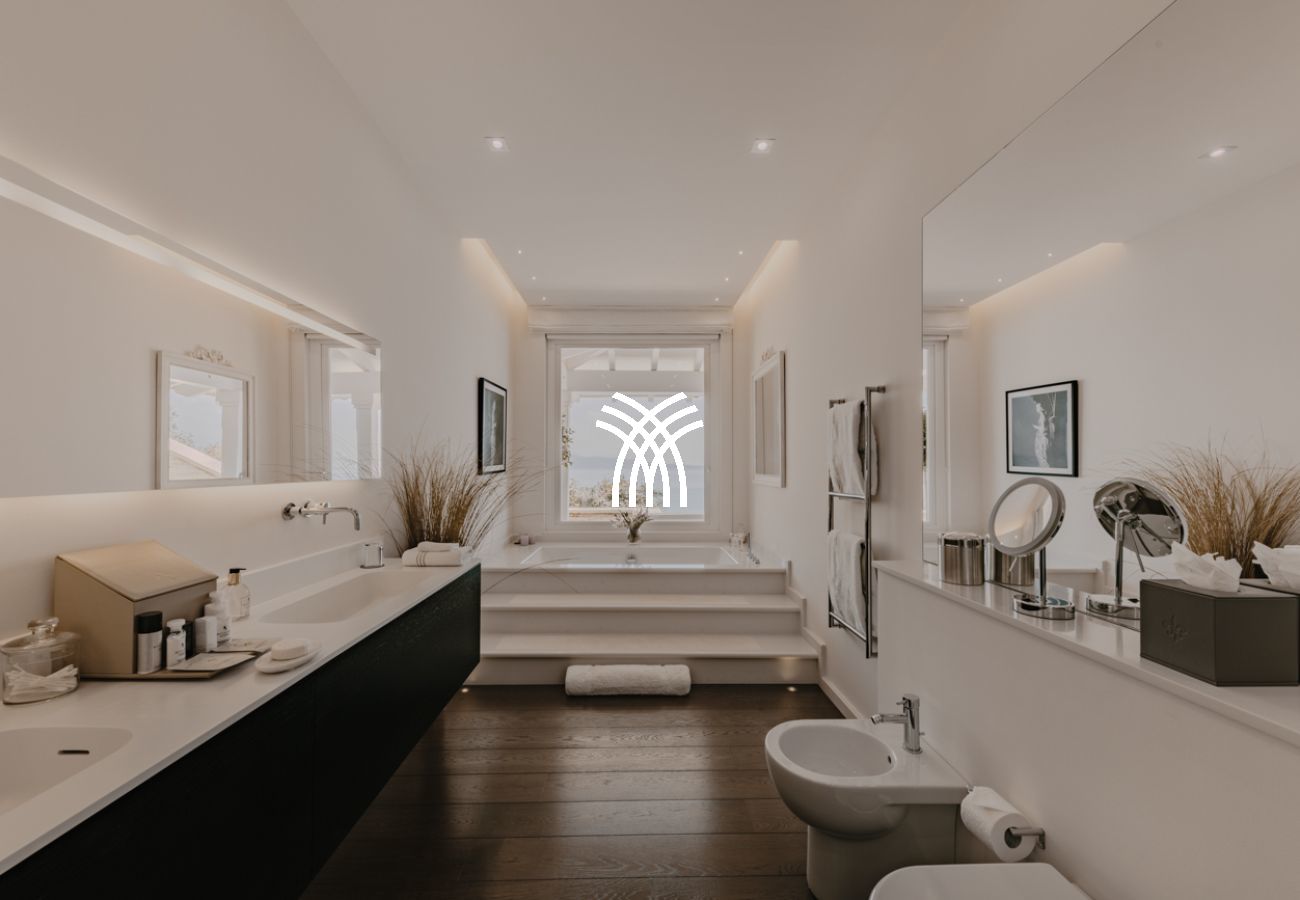 Villa à Nissaki - The Edge