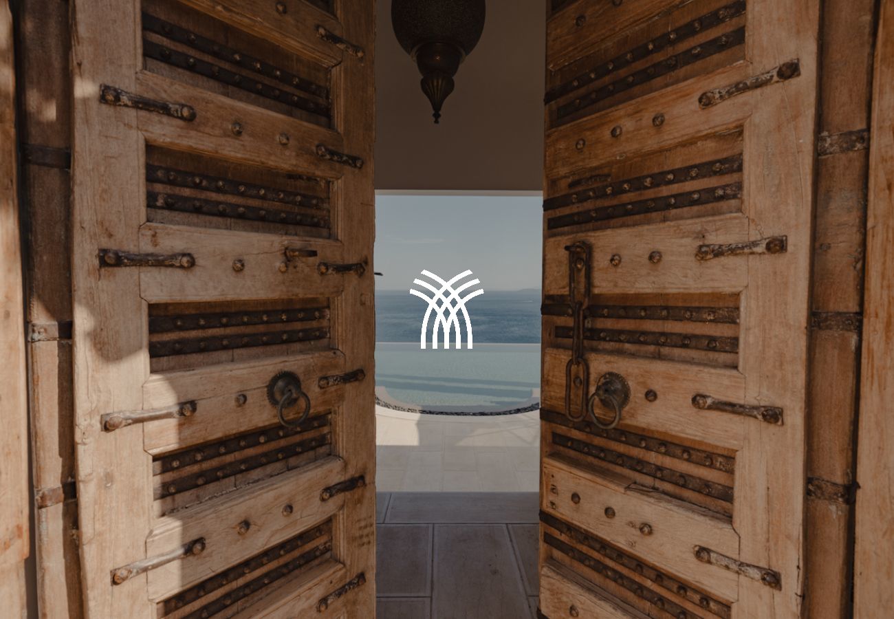 Villa à Nissaki - The Edge