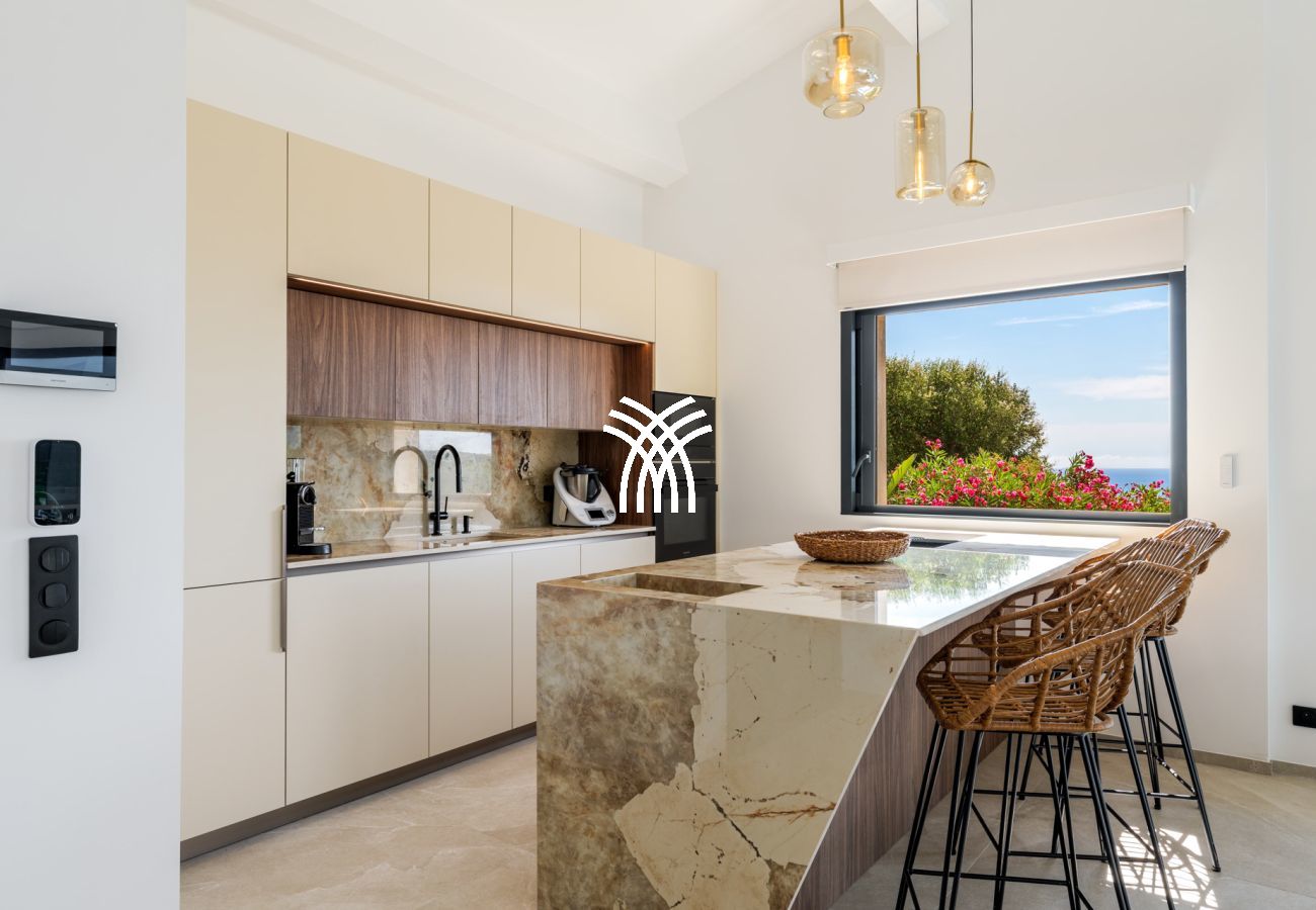 Villa à Roquebrune-sur-Argens - Miramaris *****