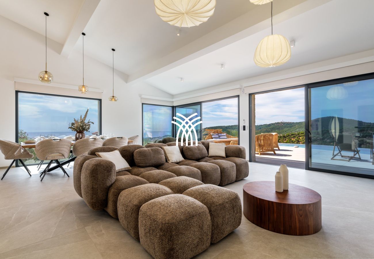 Villa à Roquebrune-sur-Argens - Miramaris *****