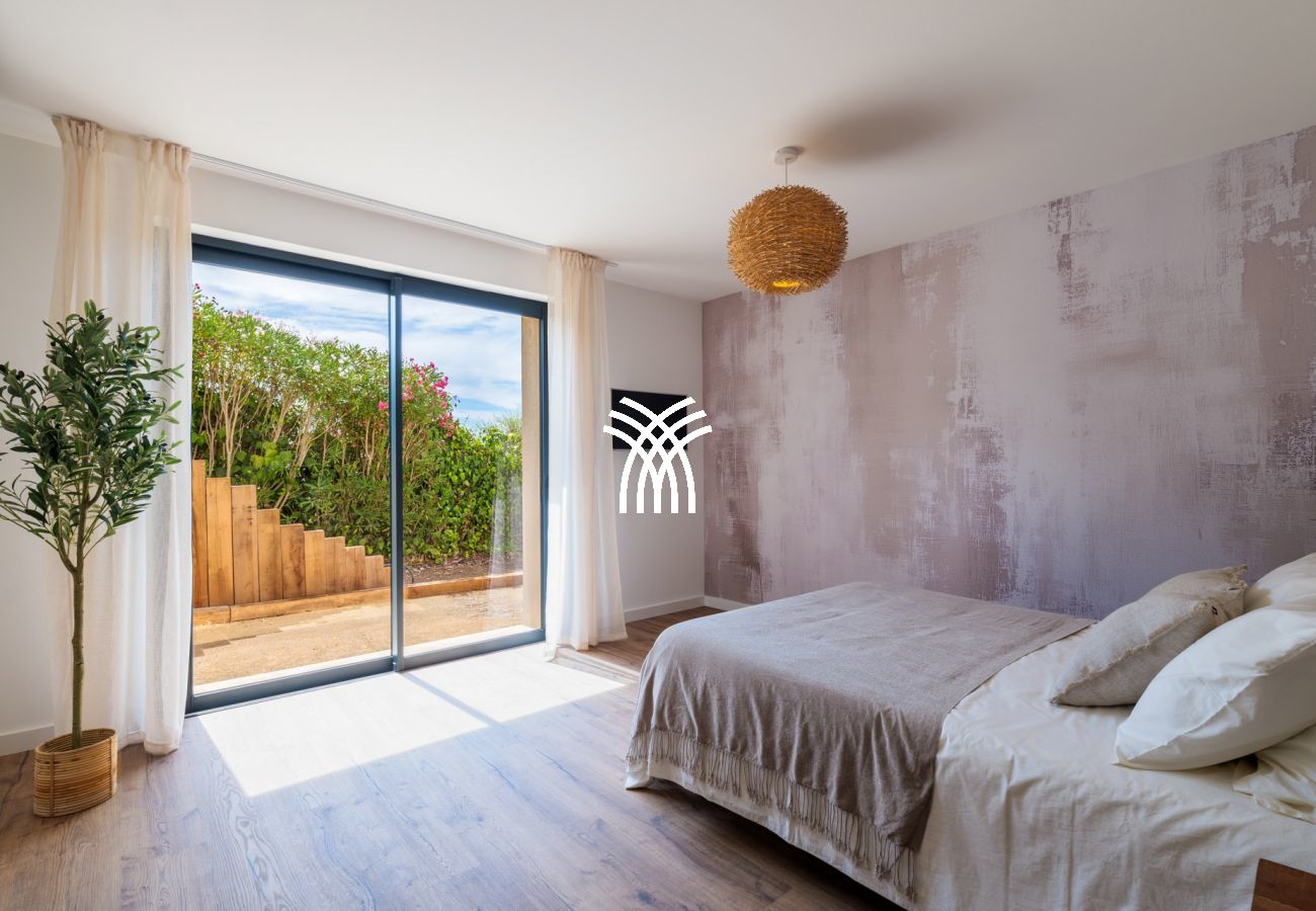 Villa à Roquebrune-sur-Argens - Miramaris *****