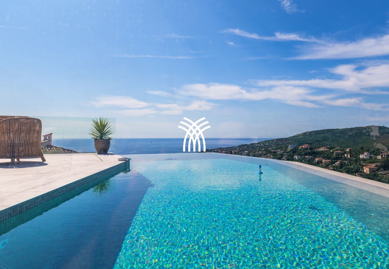 Villa à Roquebrune-sur-Argens - Miramaris *****