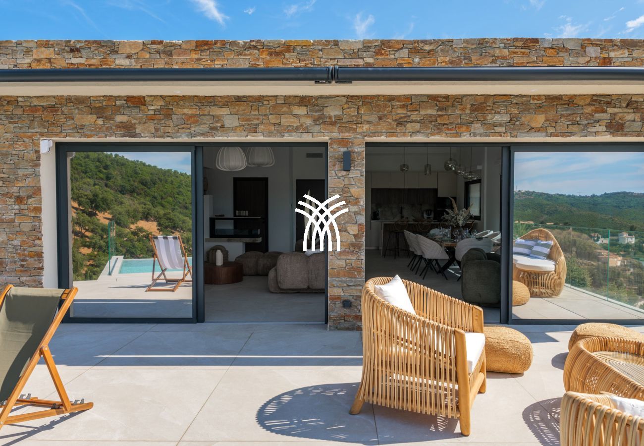 Villa à Roquebrune-sur-Argens - Miramaris *****