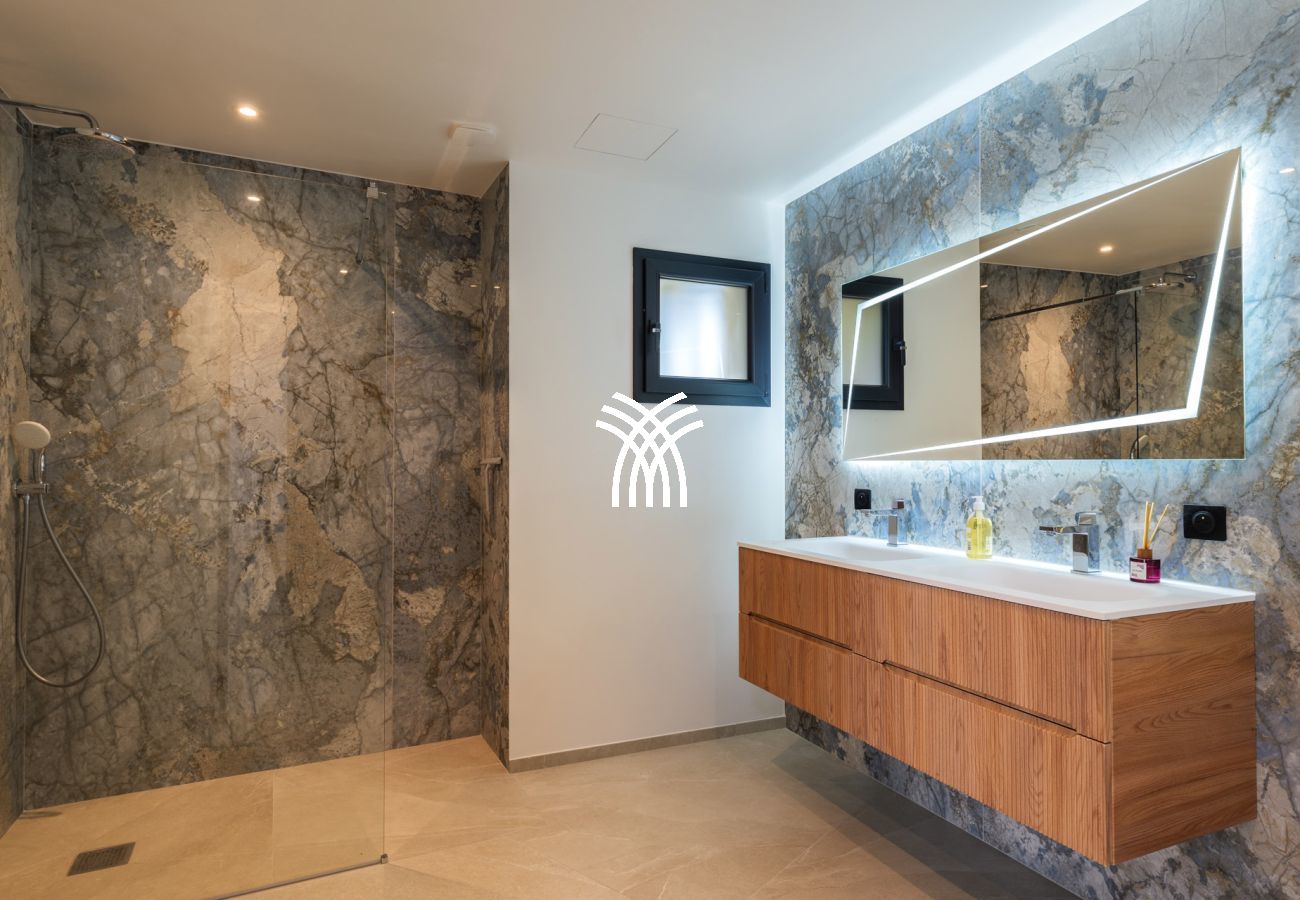 Villa à Roquebrune-sur-Argens - Miramaris *****