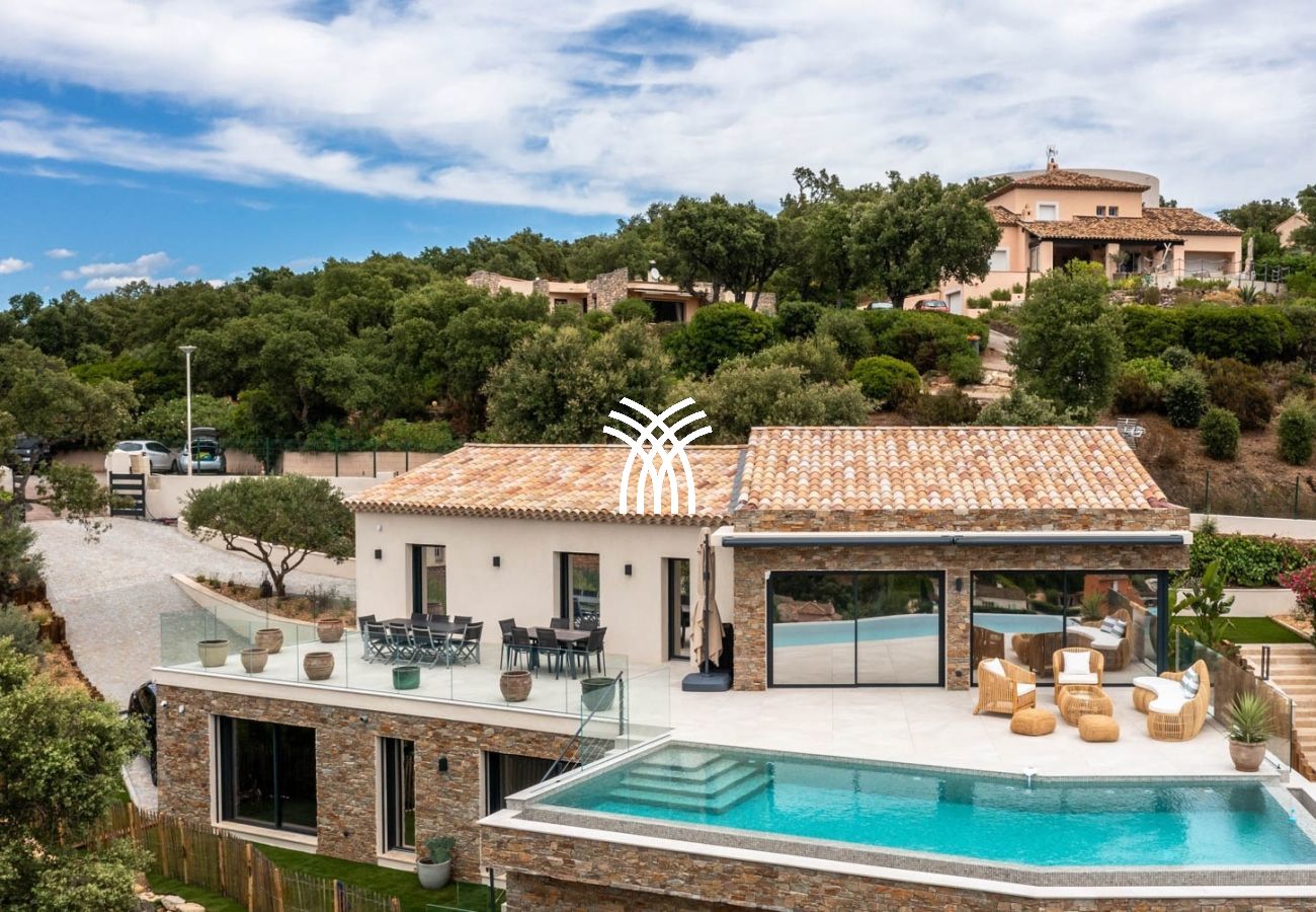 Villa à Roquebrune-sur-Argens - Miramaris *****