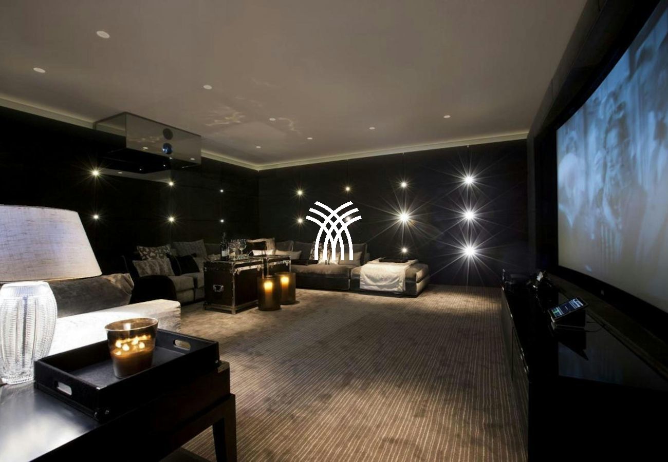 Chalet à Lech - Luxuo