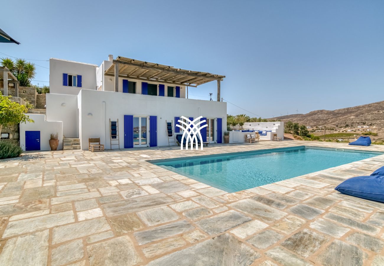 Villa à Naousa - Tchi Tcha