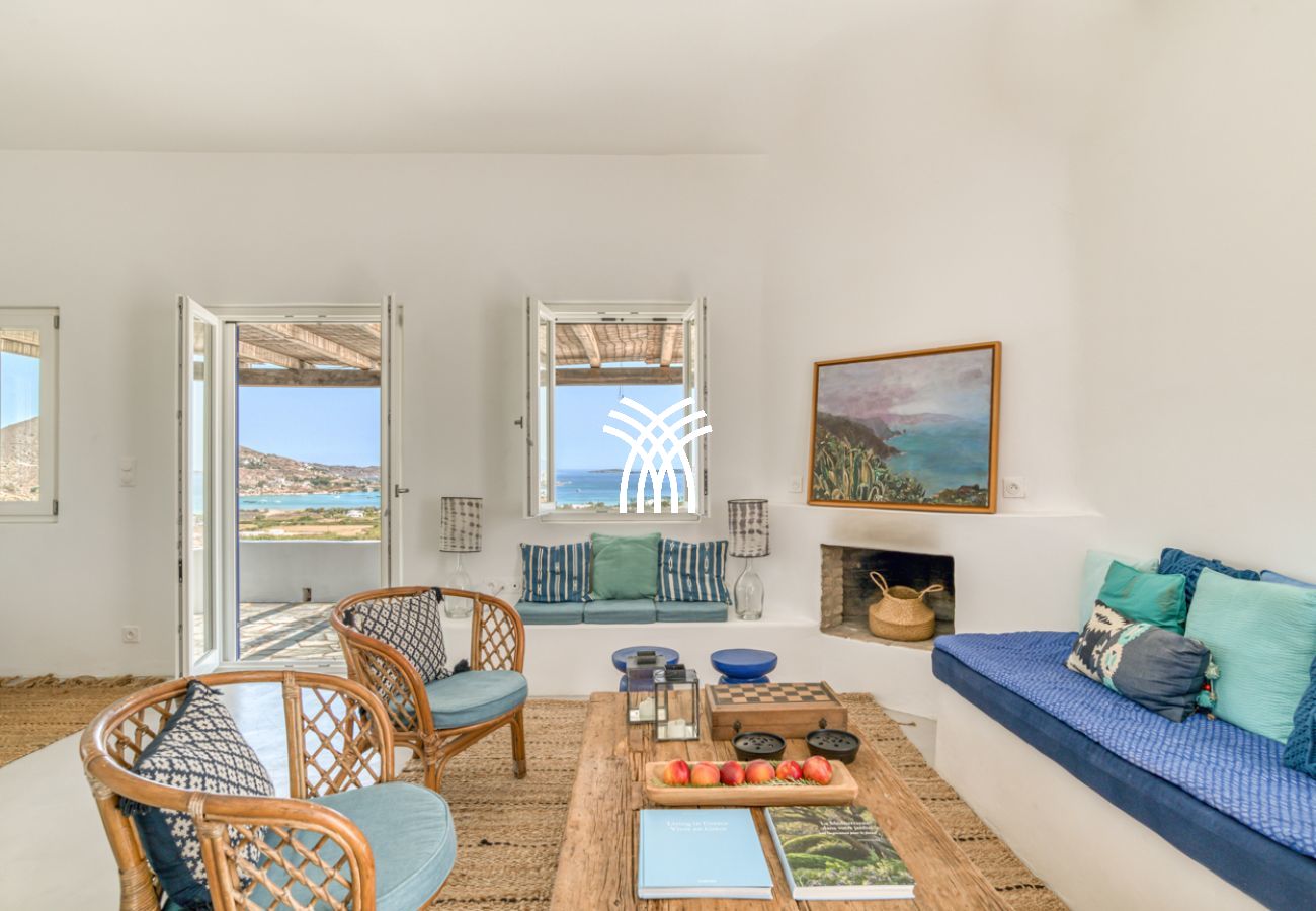 Villa à Naousa - Tchi Tcha