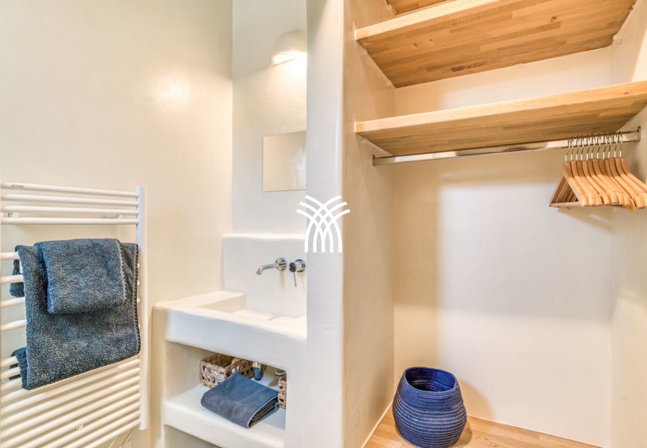 Villa à Naousa - Tchi Tcha