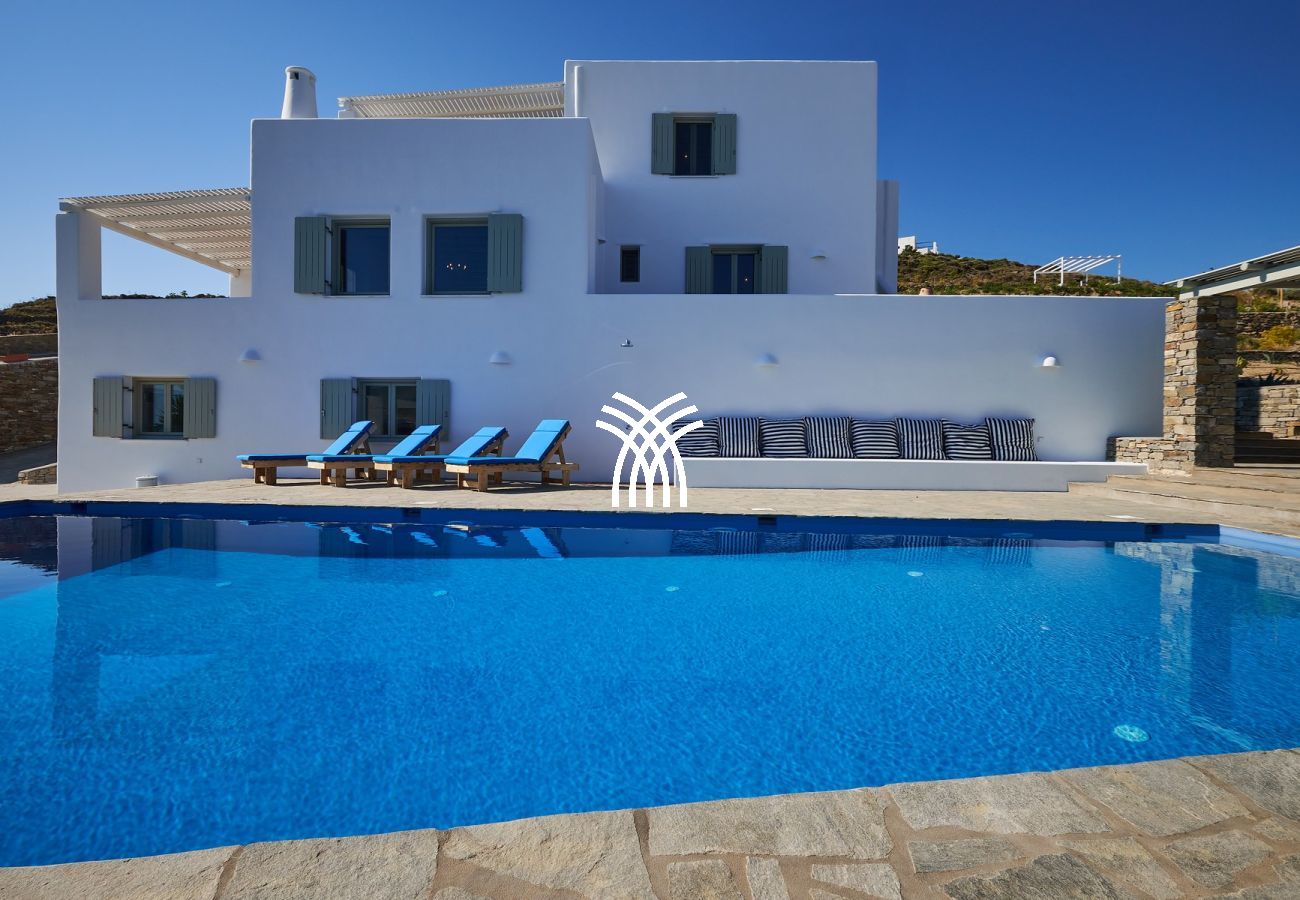 Villa à Naousa - Okyalos