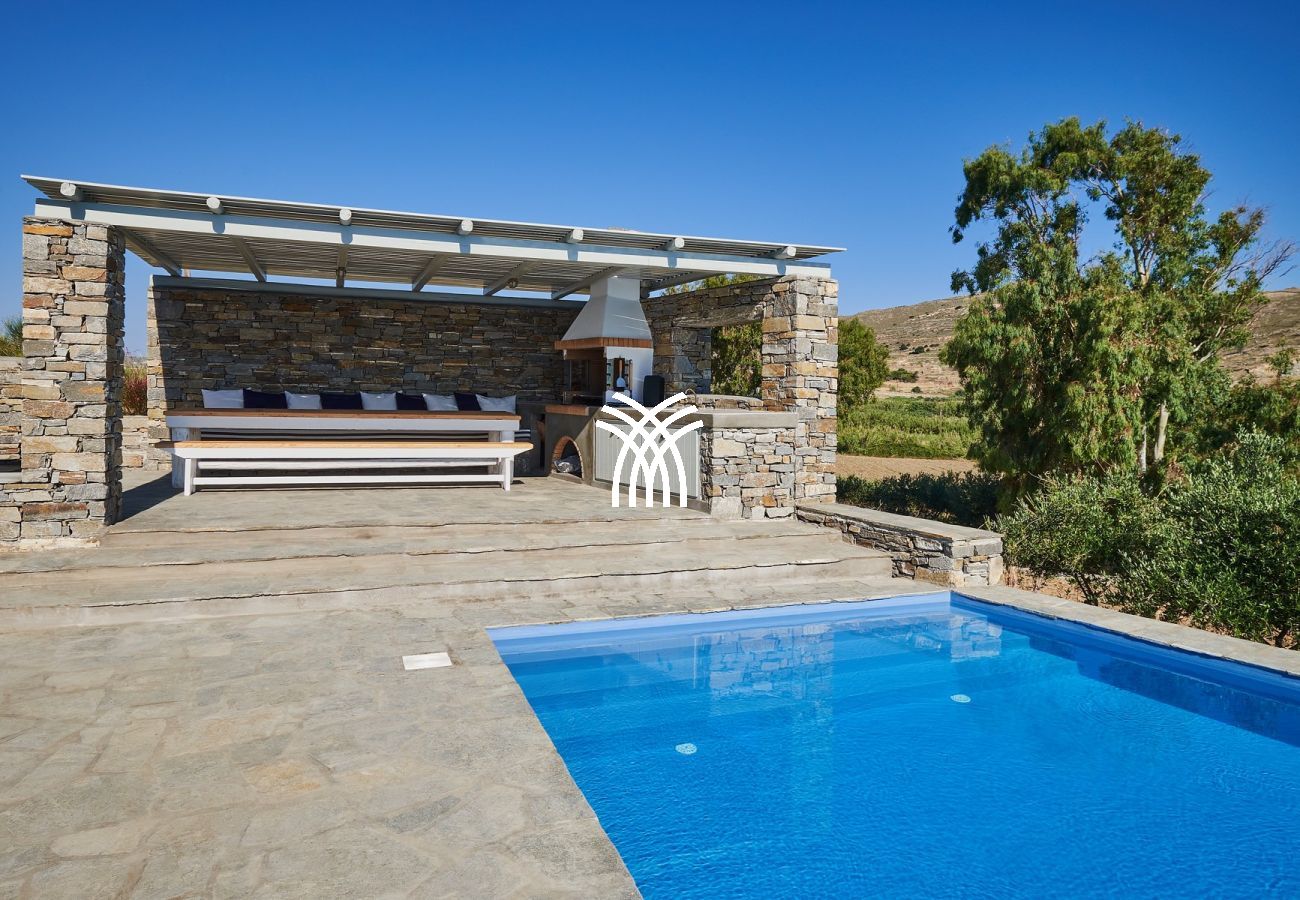 Villa à Naousa - Okyalos