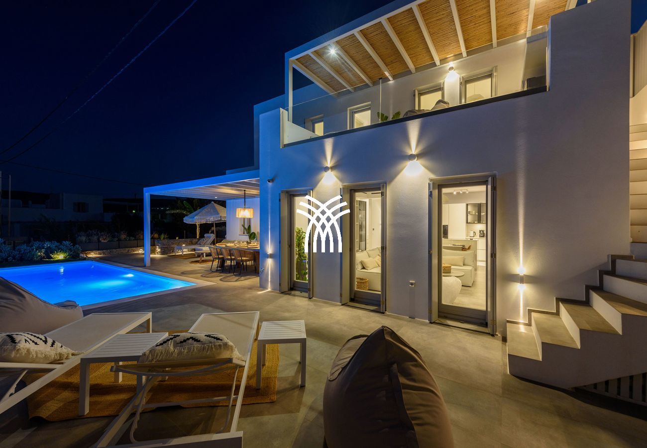 Villa à Paros - Black Pearl