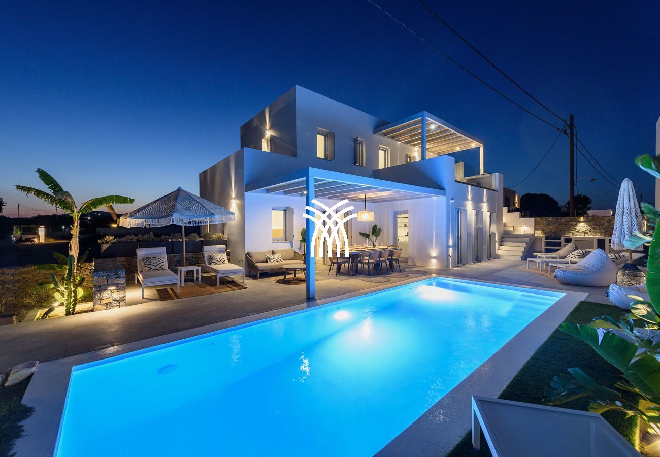 Villa à Paros - Black Pearl