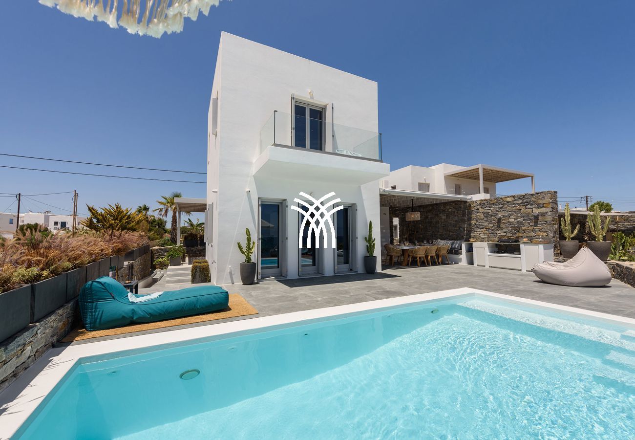 Villa à Paros - Black Pearl