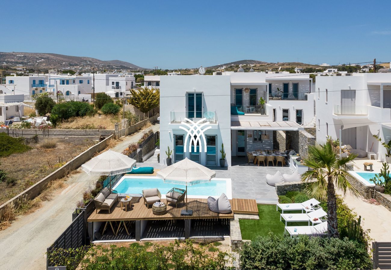 Villa à Paros - Black Pearl