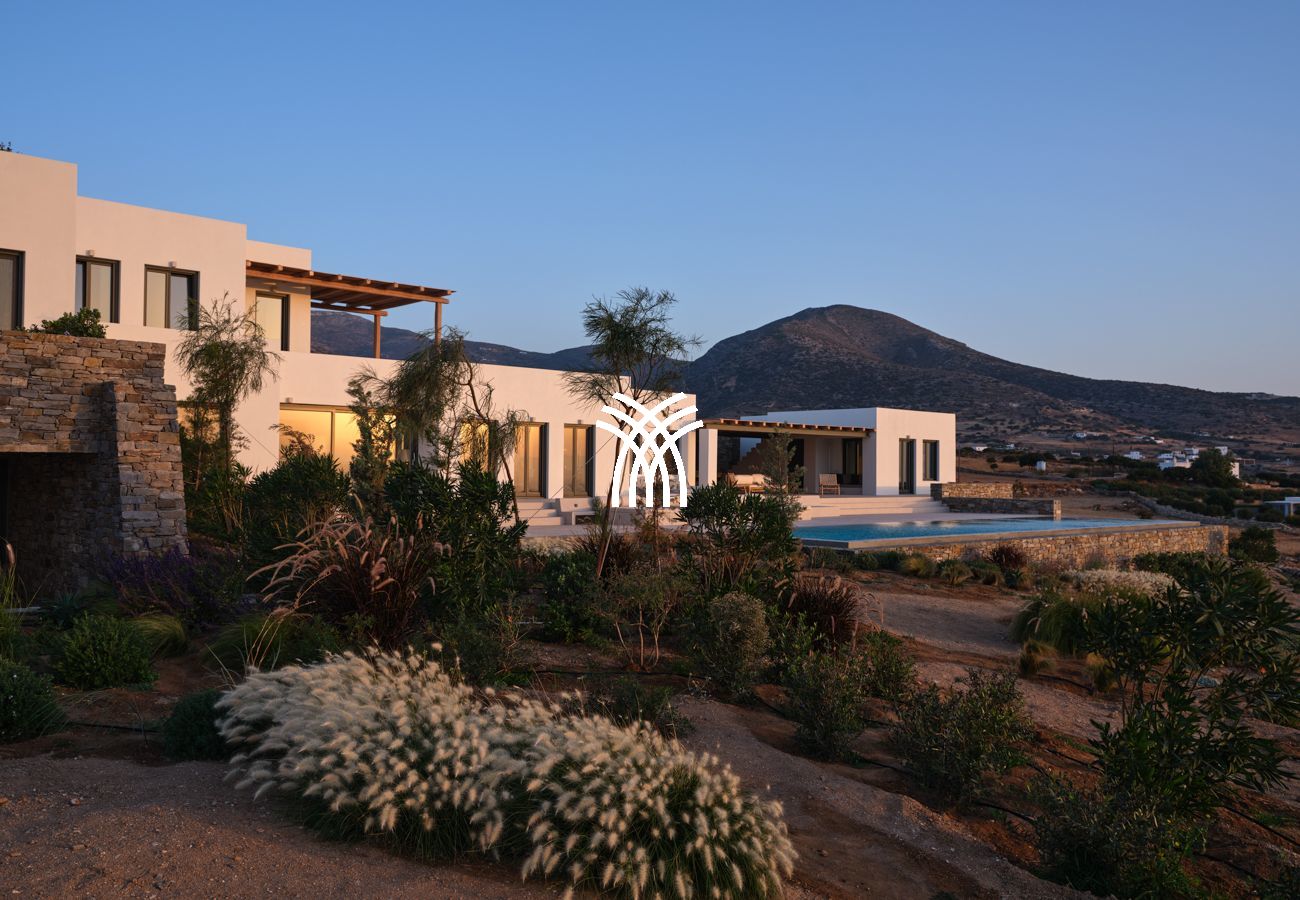 Villa à Aspro Chorio - Aperantos