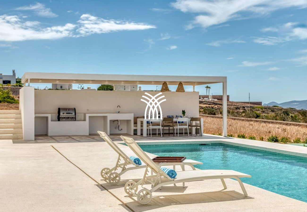 Villa à Parikia - Blanche