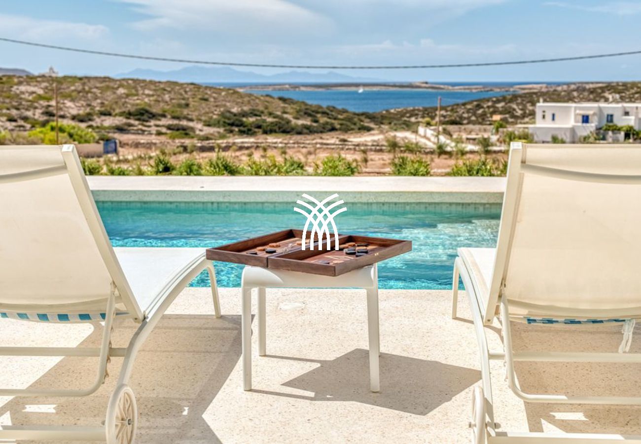 Villa à Parikia - Blanche