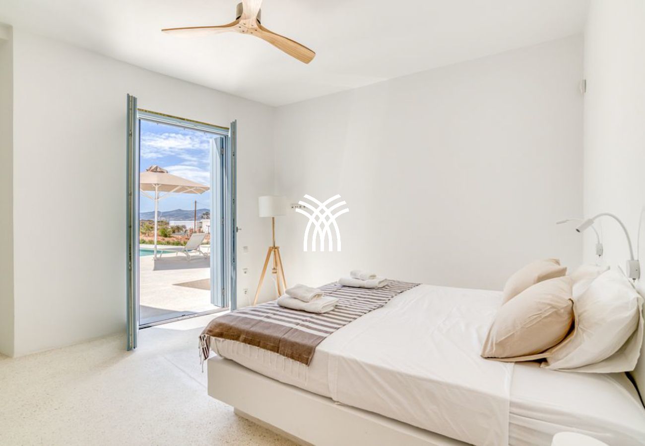 Villa à Parikia - Blanche