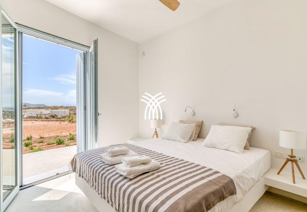 Villa à Parikia - Blanche