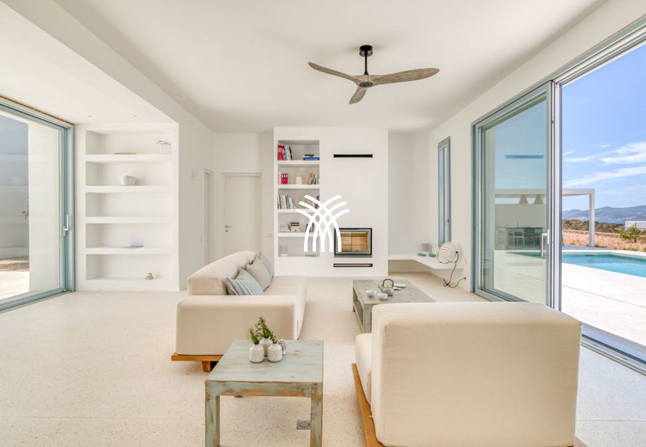 Villa à Parikia - Blanche