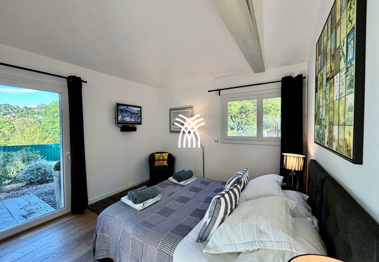 Villa à Fréjus - Esterel *****