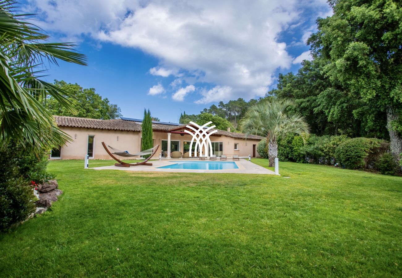 Villa à Fréjus - Esterel *****