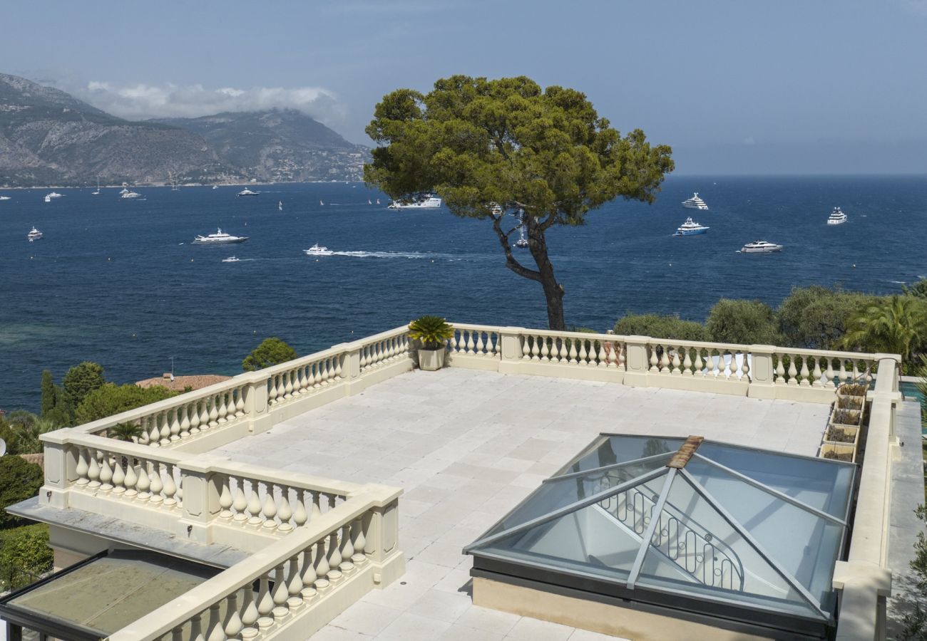 Villa à Saint-Jean-Cap-Ferrat - La Pointe