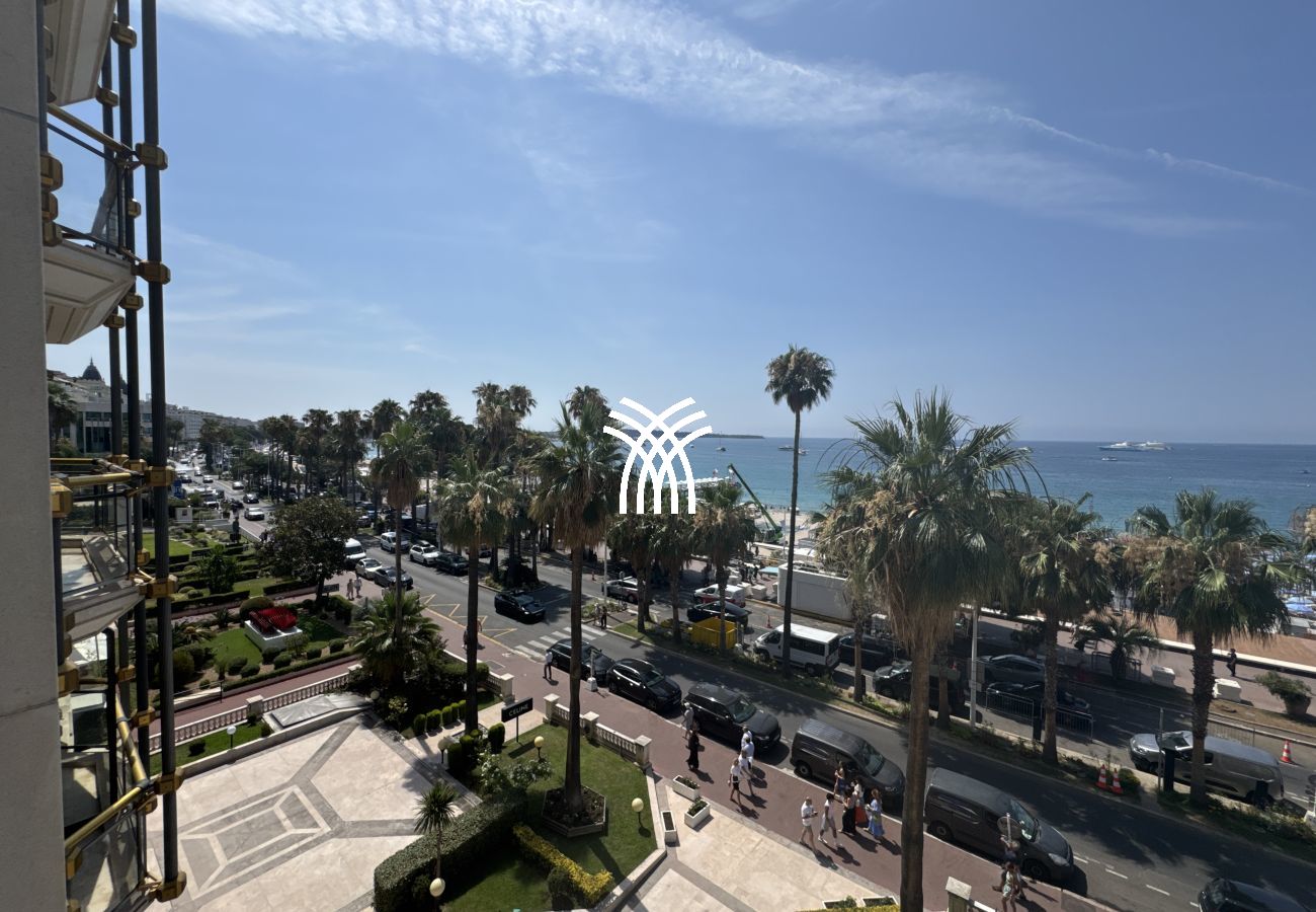 Appartement à Cannes - Prakto
