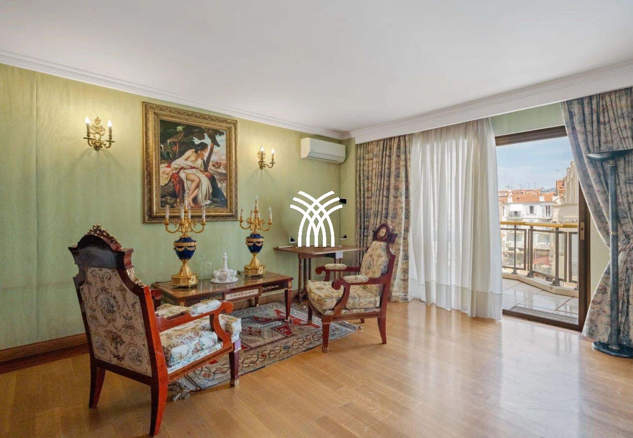 Appartement à Cannes - Prakto