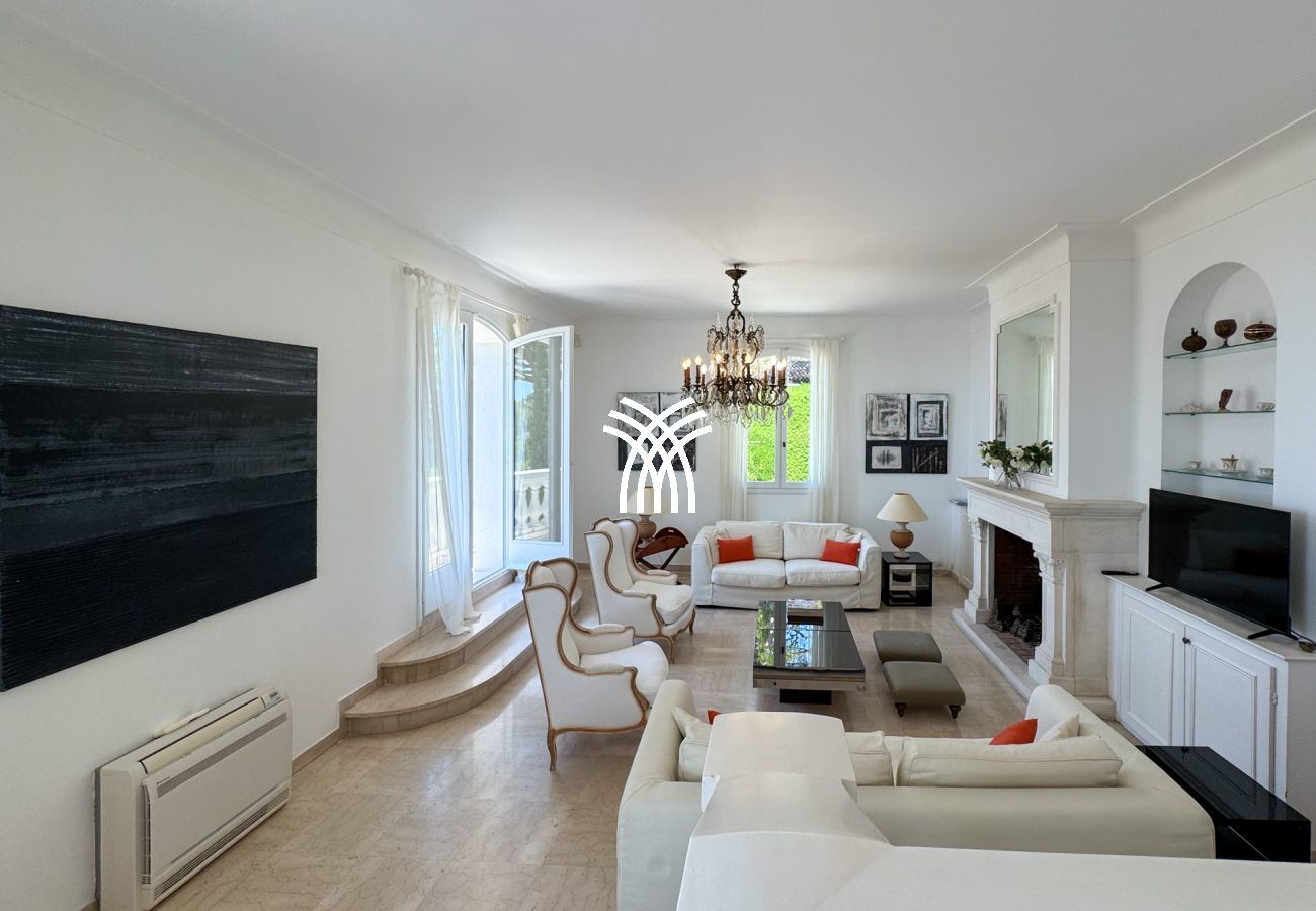 Villa à Vallauris - St Martin