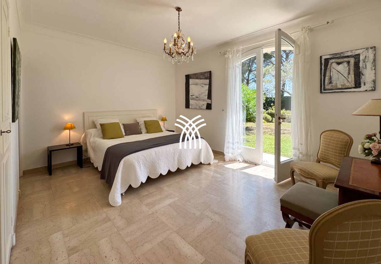 Villa à Vallauris - St Martin