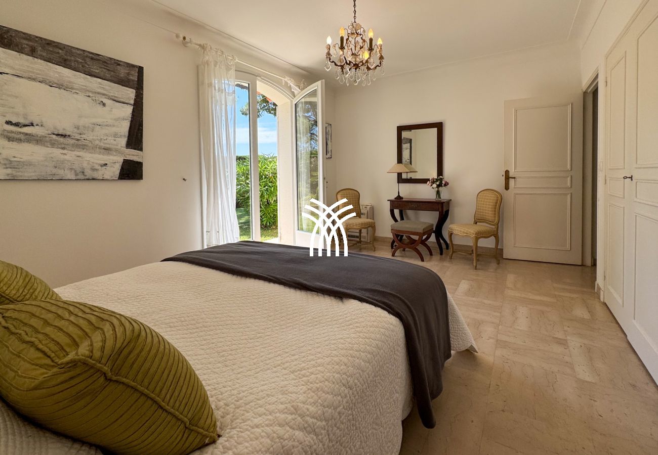 Villa à Vallauris - St Martin